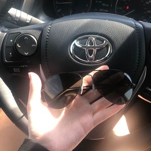 Black large aviator, polarized ray-bans